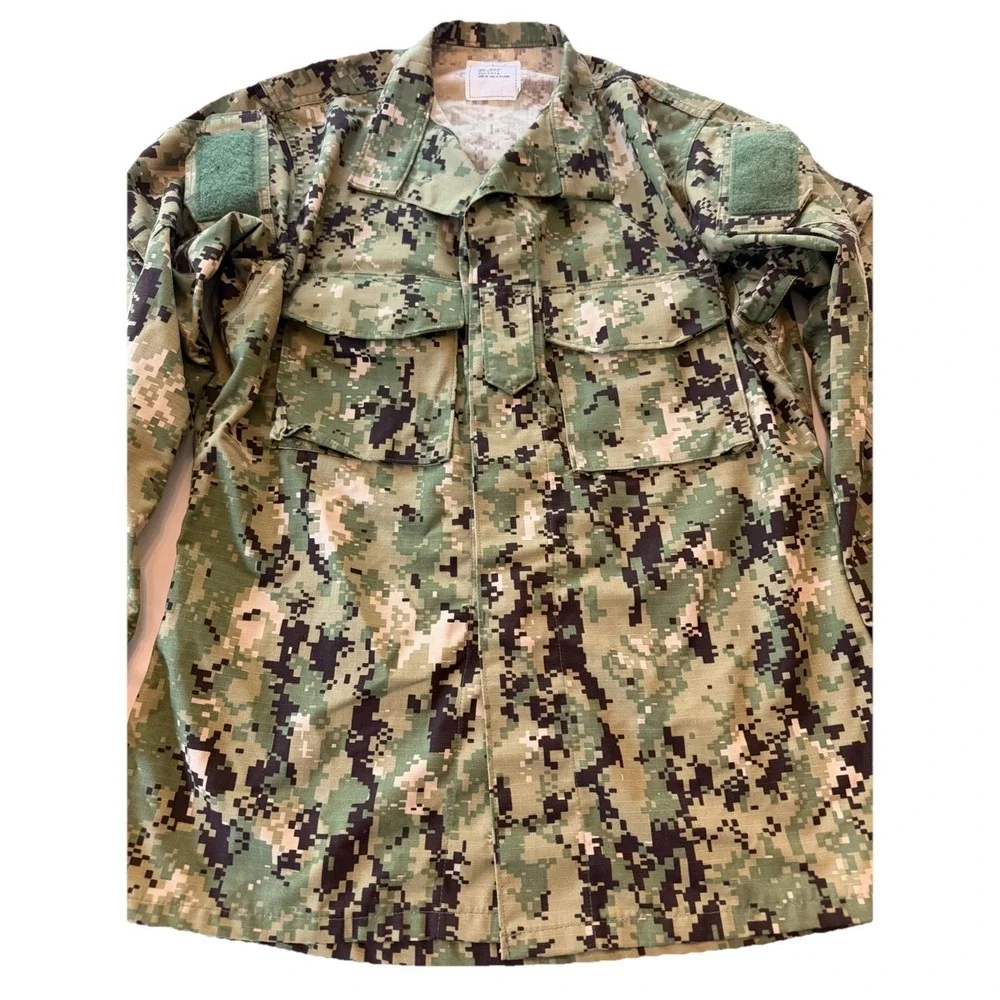 U.S. Navy Blouse Mens Small Working Uniform Type III NWU Seals Military Camo